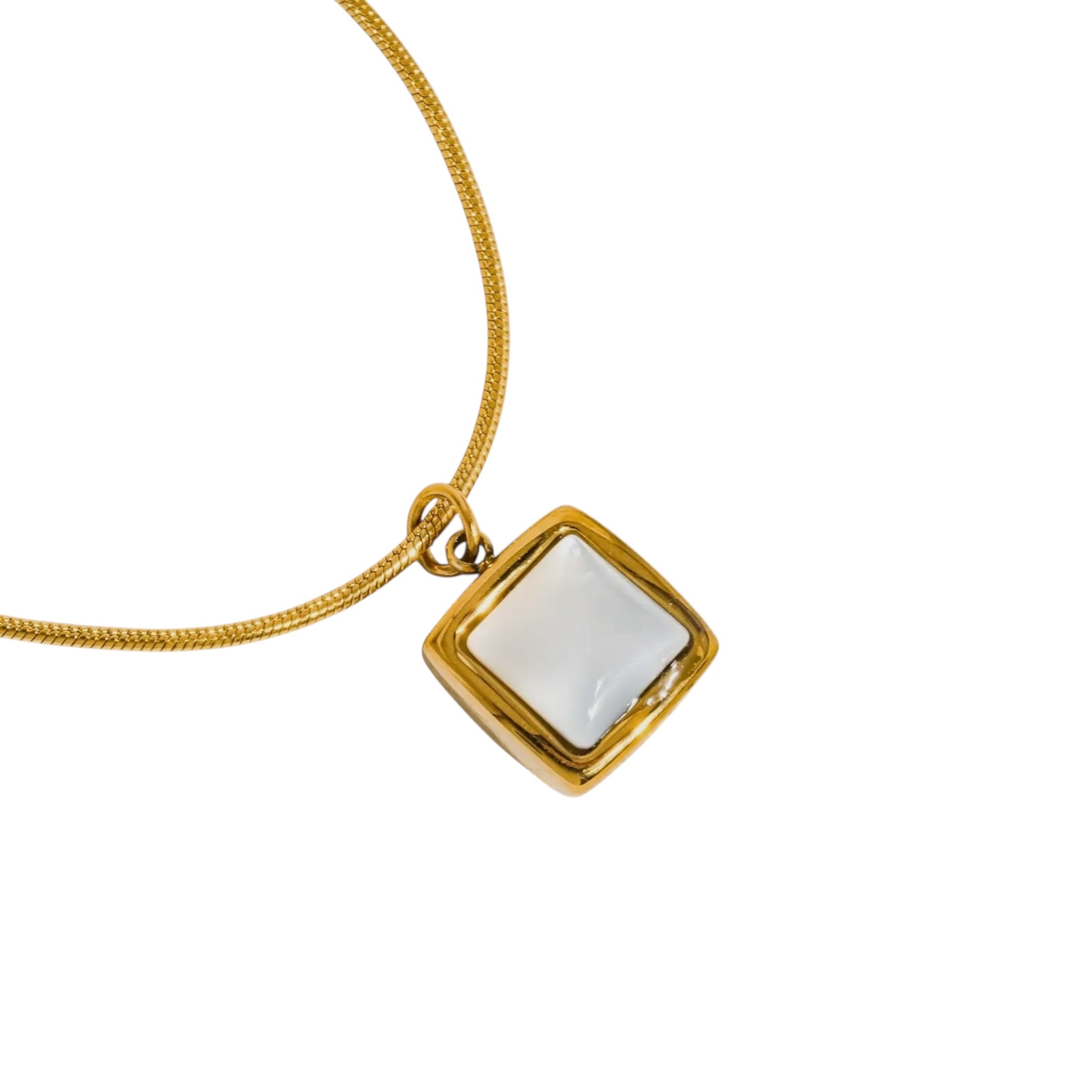 18k Gold Plated Shell Square Necklace