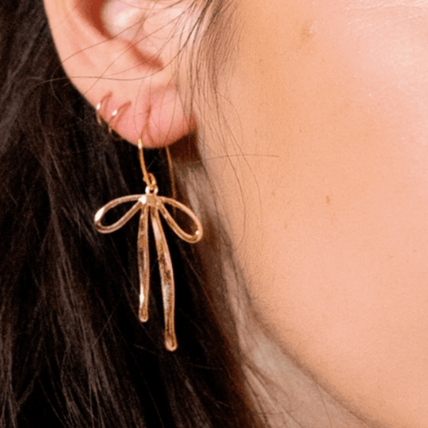 Falling Bow Hook Earrings – 18k Gold Plated